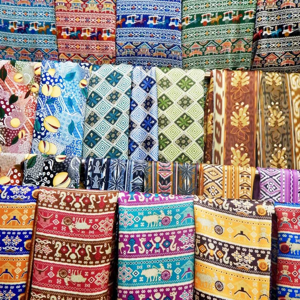 Kerajinan Tenun Minahasa